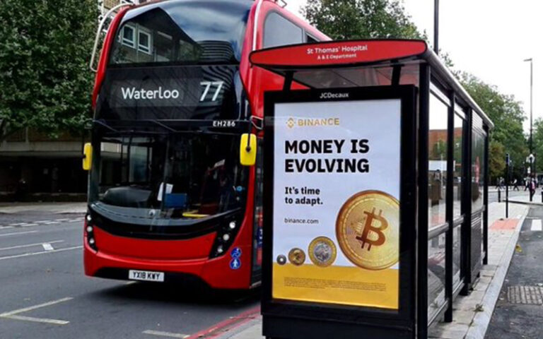 Reklama Bitcoina w autobusach w Londynie